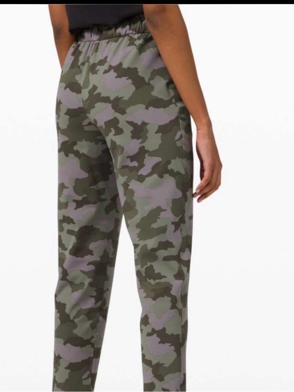 Size 4 Lulu lemon. 365 Heritage joggers.